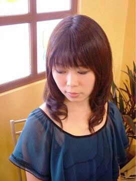 コーデリア(CORDELIA) ナチュラルなミディアム