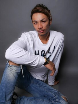 ラックスビー ユナイテッド 神戸三宮いくたロード店(LUXBE UNITED) 外国人風ショートアップバング【LUXBE 神戸三宮店】