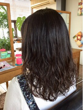 マナヘアー(MANA HAIR) 黒髪パーマ