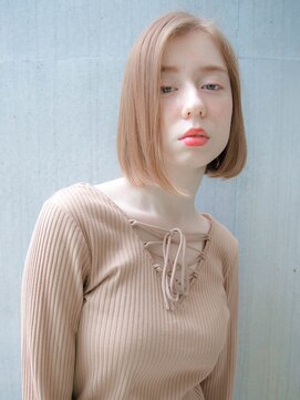 ルティア 池袋(Lutia) 切りっぱなしボブ×ハイトーン