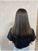 オリーブベージュ