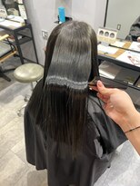 エスト 小倉(est)&nbsp;髪質改善/ブルーブラック/艶カラー/ロング/トリートメント