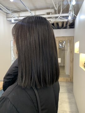 ロア 四条河原町店(LoRE) 20代/30代/40代/ミディアムボブ/アッシュグレー/透明感カラー