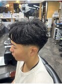 ローフェードセンターパートスタイル