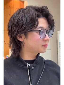 ランズ(LANDS) メンズカットセンターパートウルフ　【韓国ヘア 大阪 梅田】