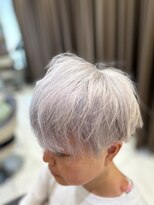 アッシュ 戸田公園店(Ash)&nbsp;ブリーチ2回でつくるホワイトベージュ