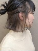 40代50代ホワイトグレージュミニウルフタッセルボブハイライト