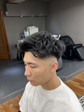 ザデイトウキョウ 表参道 青山(THE DAY TOKYO) スキンフェード/メンズカット/大人メンズ