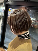 ロイズ ヘアデザイン アンド スパ(LOES) 白髪ぼかしハイライト×丸みショートボブ