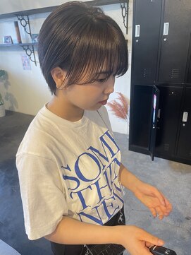 ムード マグ レーベル 南松本(MOOD Mag Label) 丸みショートボブ透明感ベージュ◎艶髪イルミナカラー