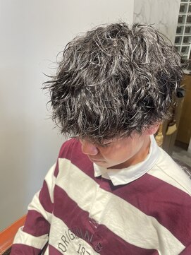 ジッピーオブヘアー(Zippy of hair) メンズカット×パーマ
