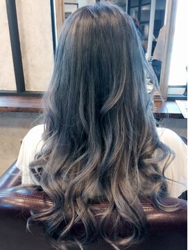 リルア 博多(LIRUA) プラチナアッシュグラデ