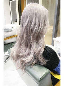 デイズ(days) 外人風透け感艶カラー☆オリーブアッシュブリーチデザインカラー