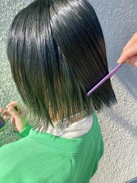 ヘアーデザイン ビビッド(HAIR DESIGN VIVID) さり気ないインナーカラー