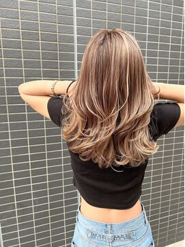 レ セゾン(Les Saisons) 《大人可愛い♪》ミルクティーブロンド×ロングレイヤー【大宮】