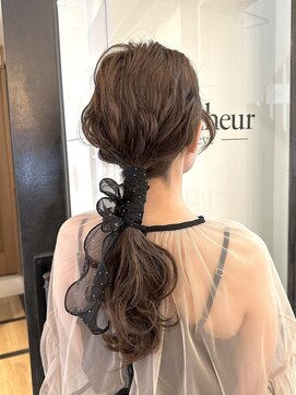 ラボヌールヘアーレーヴ 池袋店(La Bonheur hair reve) ウェーブローポニー×リボンアレンジ【ラボヌールヘアー・佐野】