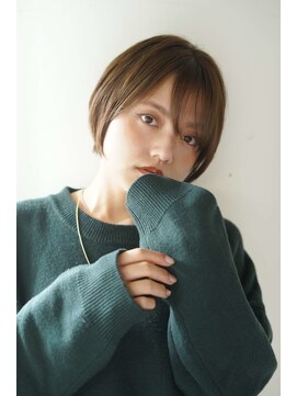 シェル 国分寺(shell) くびレイヤーエモージュグレージュカラーくびれショート/国分寺