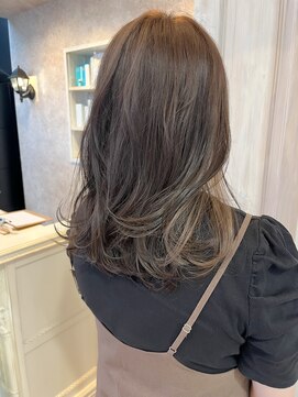 キャアリー(Caary) 福山人気インナーアッシュベージュ巻き髪ダークグレージュロング