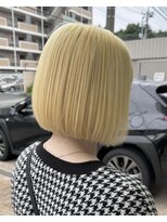 サラ HAIR&MAKE SALA 相模大塚店&nbsp;ホワイトブロンド　ブロンドヘア　ハイトーンボブ