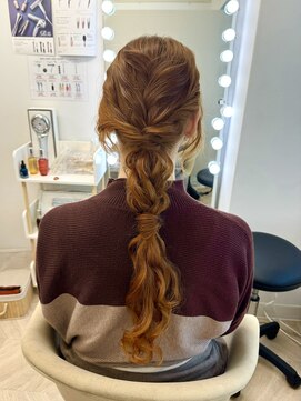 エメティ(Aimerty) ローポニー編み下ろしアレンジ