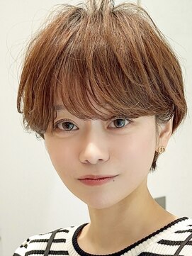 ヨリ トウキョウ(yori Tokyo) 似合わせカット30代40代50代ショートボブくびれレイヤーカット