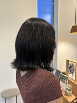 インディビジュアル(individual) 暗めグレージュ