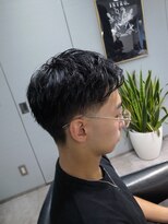 イントロバイフィーネ 渋谷(INTRO . by Fi-Ne)&nbsp;バーバーナチュラルマレットテーパーフェード/渋谷