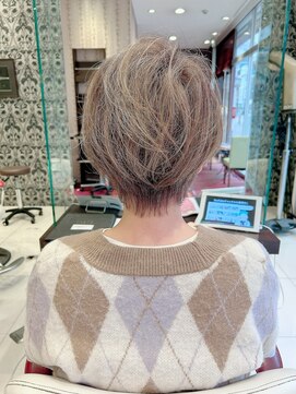 アース 栄店(HAIR&MAKE EARTH) earthショートレイヤーボブミルクティー丸みショートボブ