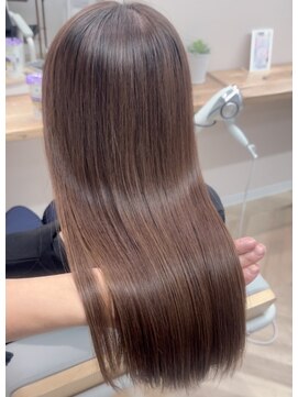 モナルダ(Monarda) 10代20代30代韓国風/髪質改善カラー【岡山】