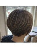 ショート×白髪ぼかしハイライト