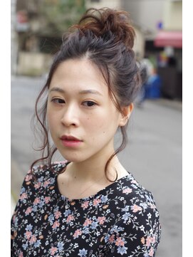 ソラ(sora) セルフでできる簡単５分間お団子アレンジ