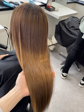 コア 梅田(Core) 髪質改善 縮毛矯正　韓国ヘア　艶髪