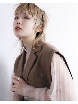 イル(ill) ハイトーン　ウルフ　顔まわりウルフ