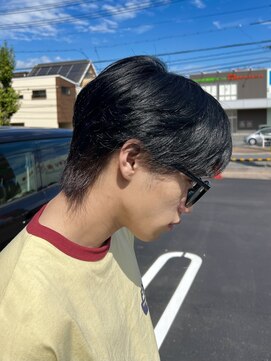 メゾン アンドロア(Maison. Andloa) センターパートマッシュウルフ