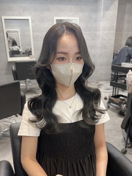 ベル(BEL) 【韓国風】20代、30代◎かき上げたぷっとヨシンモリヘア