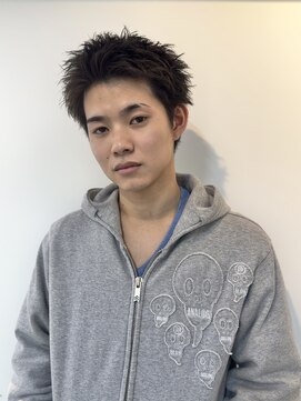 フェイヴィーズ(FavyS) スパイキーショート　大阪美容室