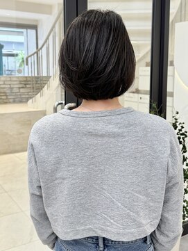 エブリ(evri) 「evri」ボブ　レイヤーボブ　ワンカールボブ　丸みボブ