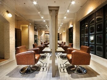 クロエ 天王寺(Cloe)の写真/【HPB AWARD 2025 BEST SALON GOLD Prize受賞】[オーガニックハーブカラー+カット¥6000]22時迄営業！