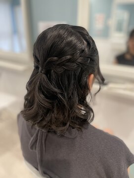 ホワイト 東京新宿店(White) 編み込みハーフアップ！