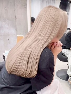 ジィルム(XELM) 韓国レイヤーカット/ブリーチ/レイヤーカット/ハッシュカット/