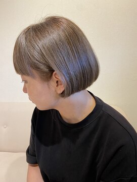 エニー(ennie') 白髪をなじませるオリーブベージュ【緑地公園/千里山/桃山台】