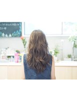 ブーケブラン(BOUQUET BLANC) アディクシーでマットベージュ