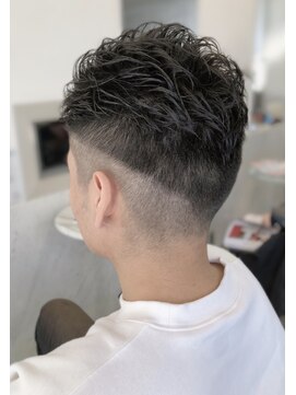 タブー(TABOO) フェード ツーブロック メンズショート