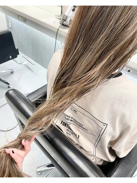 リリー(Lilley) 【Lilley 稲永麻衣】ハイライト＋ベージュ 天神/今泉