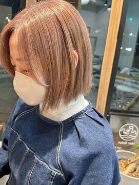 リノショアーズ 元町店(RINOSHORES) センターパート切りっぱなしボブ×ミルクティーベージュブロンド