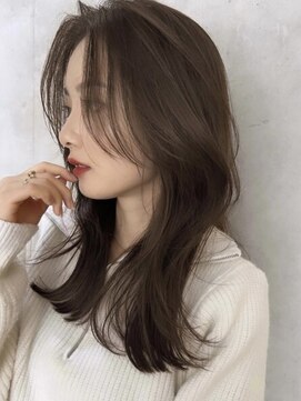 サイン 表参道(SIGN) ふんわりミディアムシースルーバングアッシュカラー大人ボブ