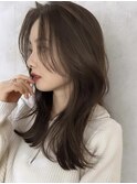 ふんわりミディアムシースルーバングアッシュカラー大人ボブ