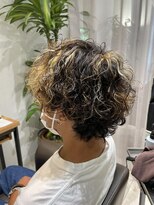 ウルバイサナンド(ULu by Sanando)&nbsp;くるくるパーマ＆ポイントカラー