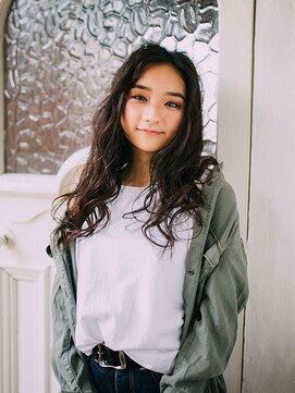 スタリー(Starry) ラフウェーブ/20代/30代/40代/ハレマチ通り