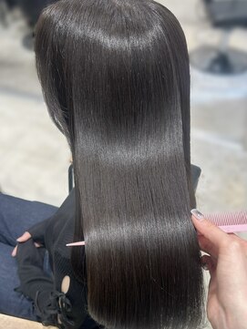 エヌアイ オモテサンドウ(ni omotesando) ☆サラツヤ髪質改善 サブリミックトリートメント☆